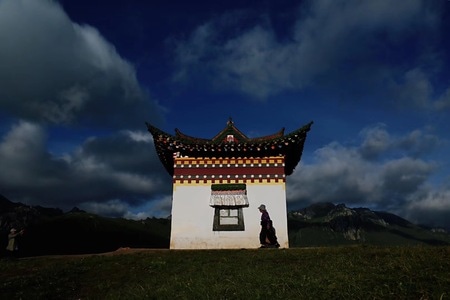 旅行-甘南-郎木寺-灯塔-城堡 图片素材