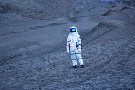 尘世烟火-青海省-海西蒙古族藏族自治州-俄博梁无人区-火星营地 图片素材