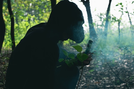 烟雾-暗黑风-人像-男性-男人 图片素材
