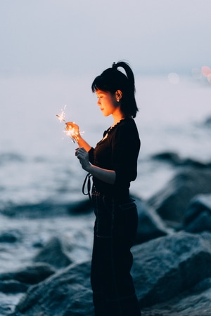 人像-美女-女人-女性-傍晚 图片素材
