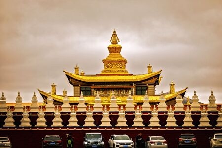 川西-佛塔-宫殿-寺庙-古建筑 图片素材