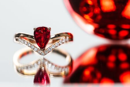 宝石-红宝石-珠宝-戒指-饰品 图片素材