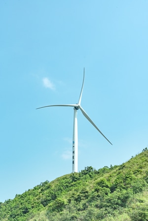 风车-发电-风力发电机-山坡-风景 图片素材