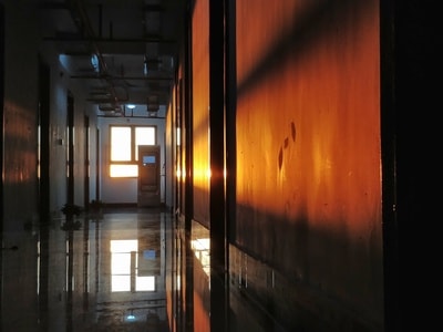 夕阳-上海电力大学-上海电力大学-走廊-通道 图片素材