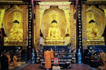 室内-弱光-活动-佛教-宗教 图片素材