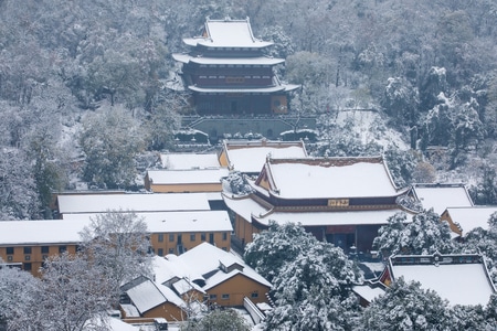 杭州-西湖-净慈寺-寺庙-雪韵 图片素材