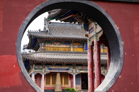 内蒙古-呼和浩特-五塔寺-寺庙-雨中 图片素材