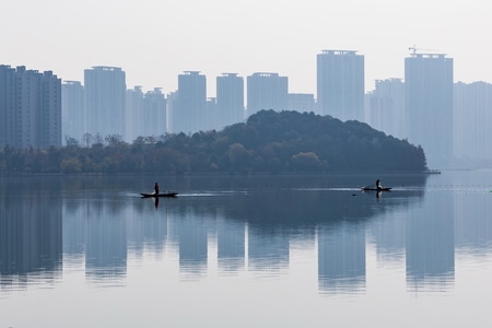 长沙-梅溪湖-渔船-城市-梅溪湖 图片素材