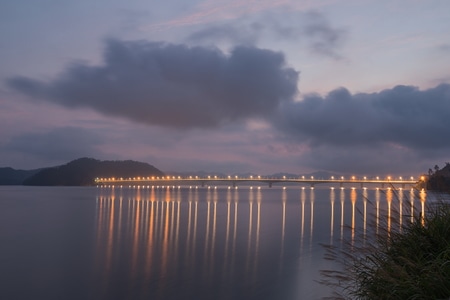 浙江-淳安县-千岛湖-大桥-晨曦 图片素材