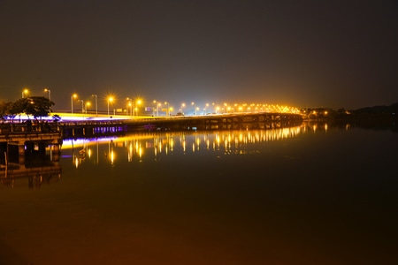 东湖-夜景-色彩-湖面-夜景 图片素材