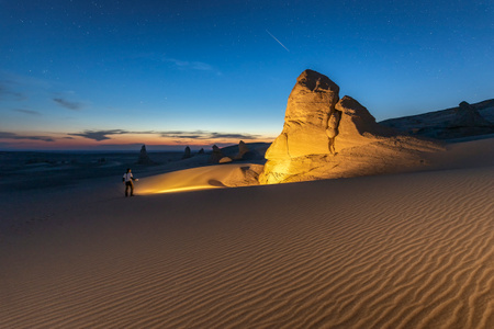 小南湖-夜晚-无人区-风光-沙漠 图片素材
