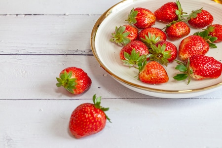 草莓-新鲜-水果-红色-色彩 图片素材