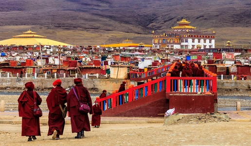 川西高原-亚青寺-觉姆-人物-藏区风情 图片素材
