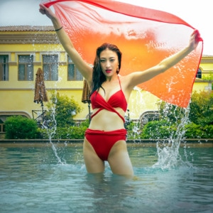 我要上封面-人像-女人-女性-美女 图片素材