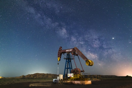 油田-风光-新疆-星空-建筑 图片素材