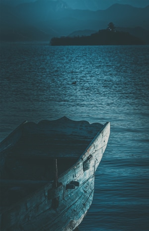 洱海-船-调色-晨曦-光影 图片素材