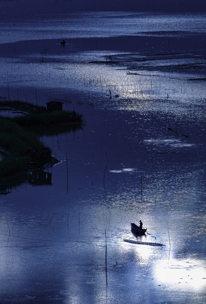 霞浦-湛蓝-大海-晨光-小渔船 图片素材