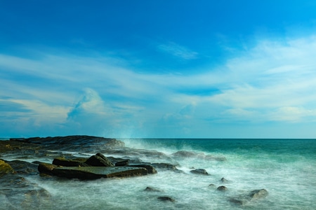 大海-海浪-牛奶雾-礁石-雾纱 图片素材