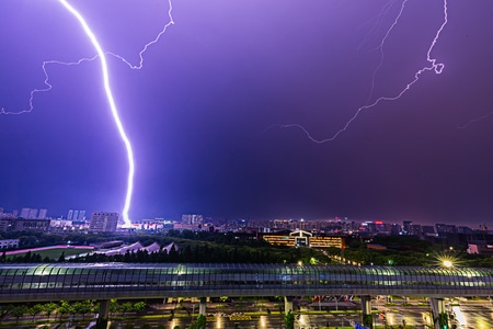 光-闪电-城市-夜空-雷电 图片素材