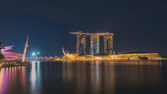 夜景-灯光-高楼大厦-城市-旅行 图片素材