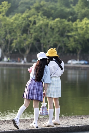 人文纪实-街拍-电脑传图-游人-美丽西湖 图片素材