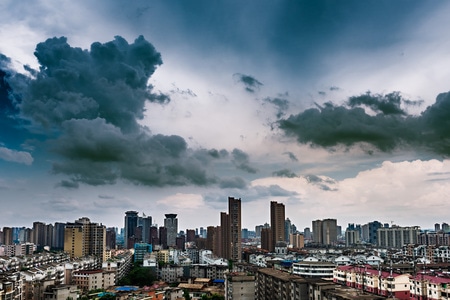 打卡挑战-风雨欲来-尼康-乌云-城市 图片素材
