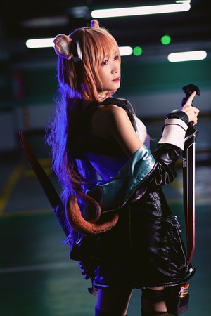 cosplay-明日方舟-砾-郴州约拍-地下室 图片素材