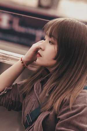 阳光-睛天-人像-街拍-美女 图片素材