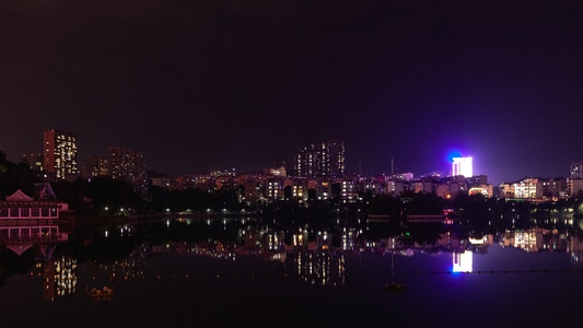 旅行-夜景-北湖公园-倒影-夜景 图片素材