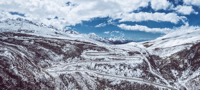 风光-川西-雪山-公路-云彩 图片素材