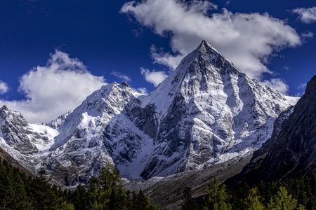 特写-雪-雪山-山峰-毕棚沟 图片素材