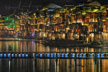 凤凰古城-夜景-倒影-反射-风光 图片素材