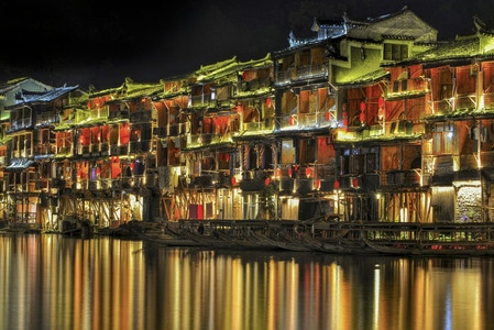 凤凰古城-夜景-倒影-反射-风光 图片素材