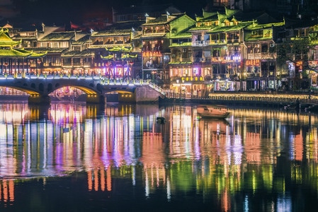 凤凰古城-夜景-倒影-反射-风光 图片素材
