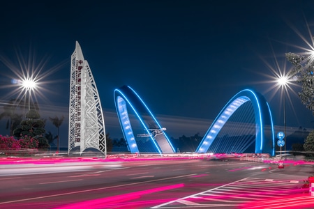 南宁-夜景-建筑-建筑外部-车流 图片素材